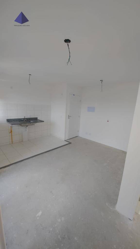 Apartamento à venda com 2 quartos, 41m² - Foto 1