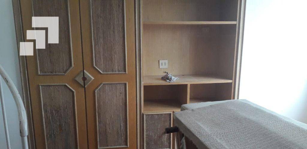 Apartamento para alugar com 3 quartos, 250m² - Foto 7