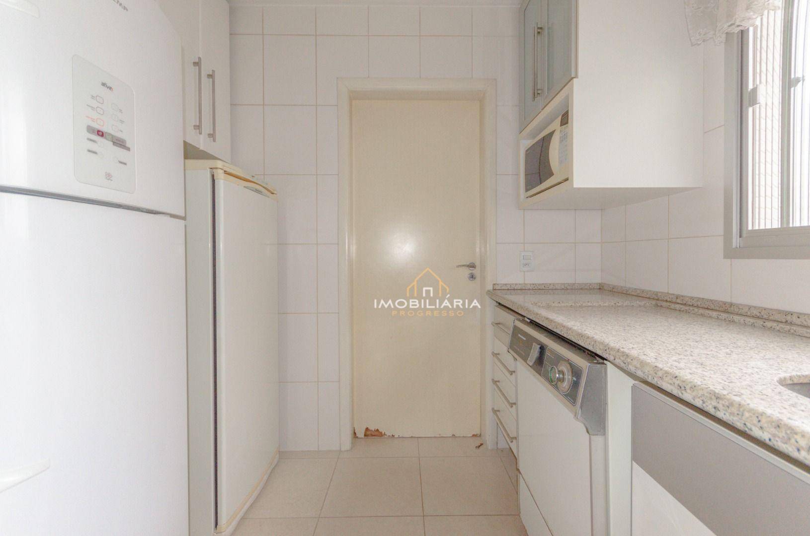 Apartamento à venda com 3 quartos, 161m² - Foto 17