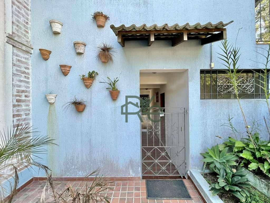 Casa de Condomínio à venda com 4 quartos, 435m² - Foto 51