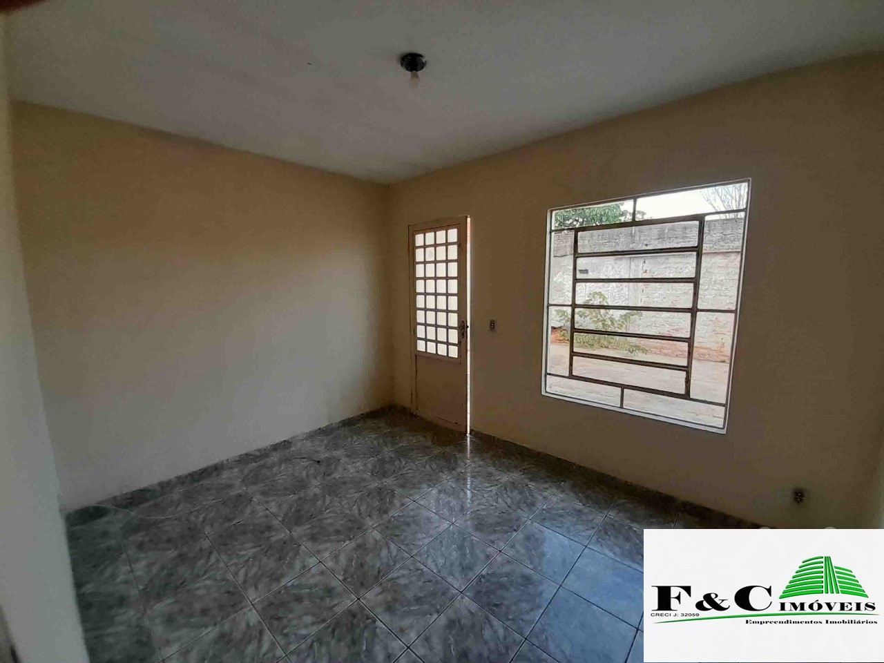 Casa à venda com 2 quartos, 267m² - Foto 10