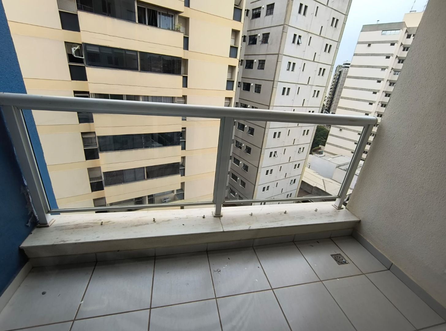 Apartamento para alugar com 3 quartos, 80m² - Foto 31