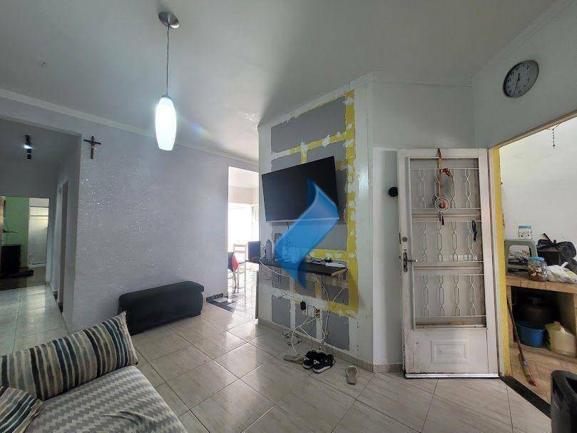 Casa à venda com 2 quartos, 60m² - Foto 3