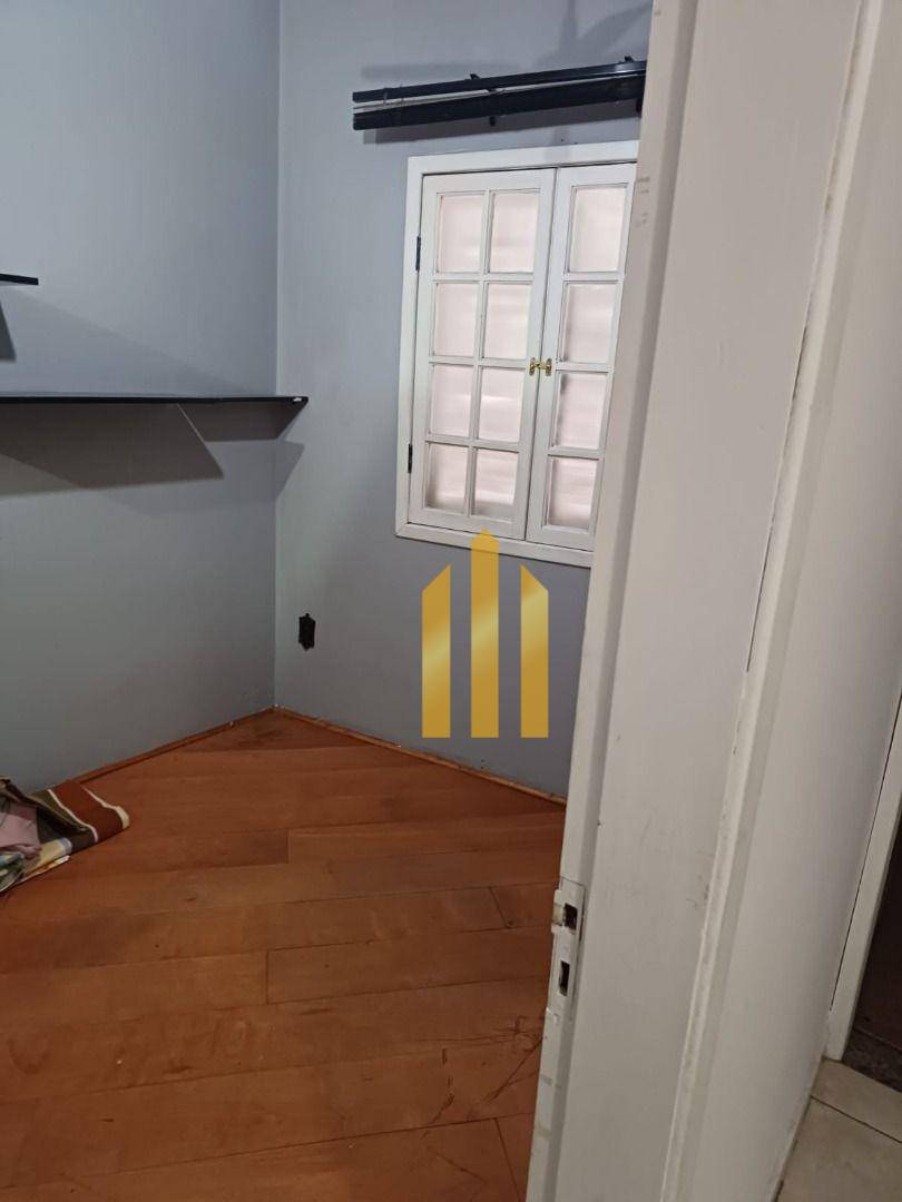 Sobrado à venda com 4 quartos, 250m² - Foto 14