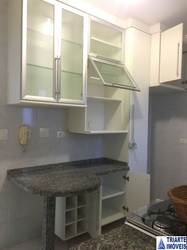 Apartamento à venda com 2 quartos, 72m² - Foto 12