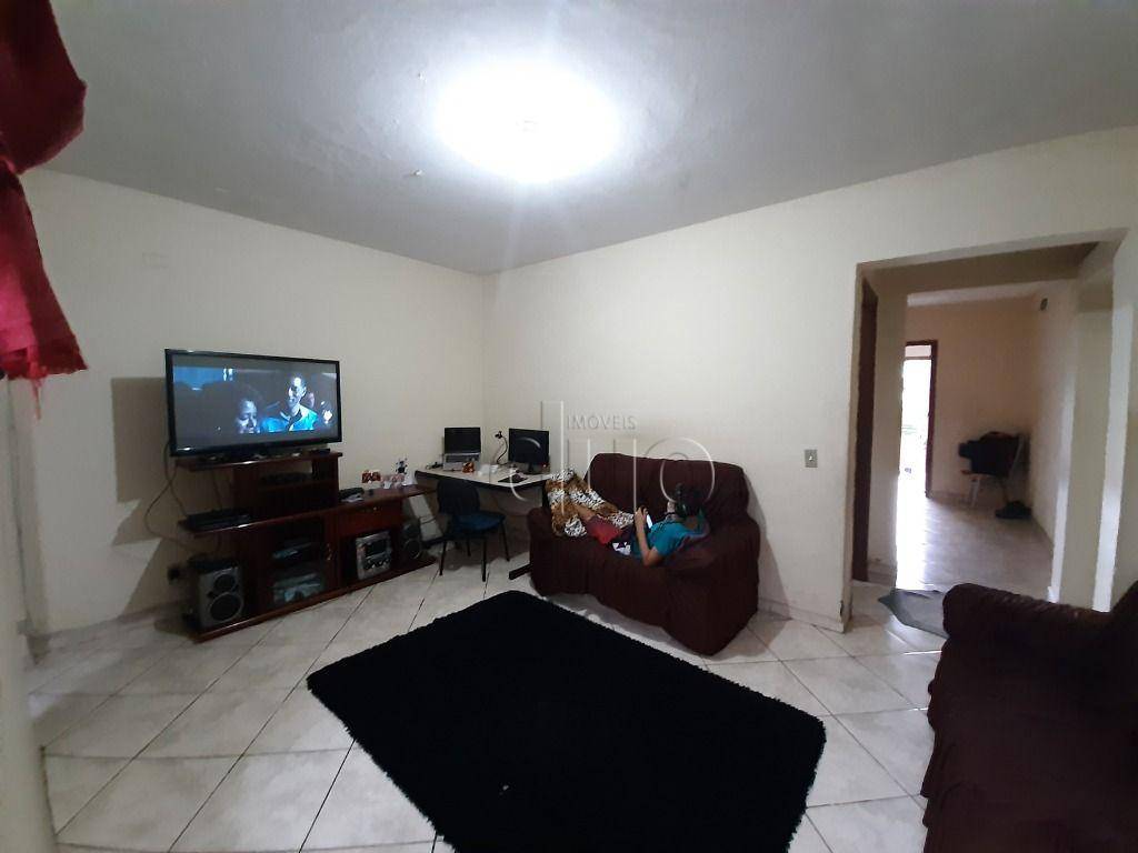 Casa à venda com 2 quartos, 80m² - Foto 2