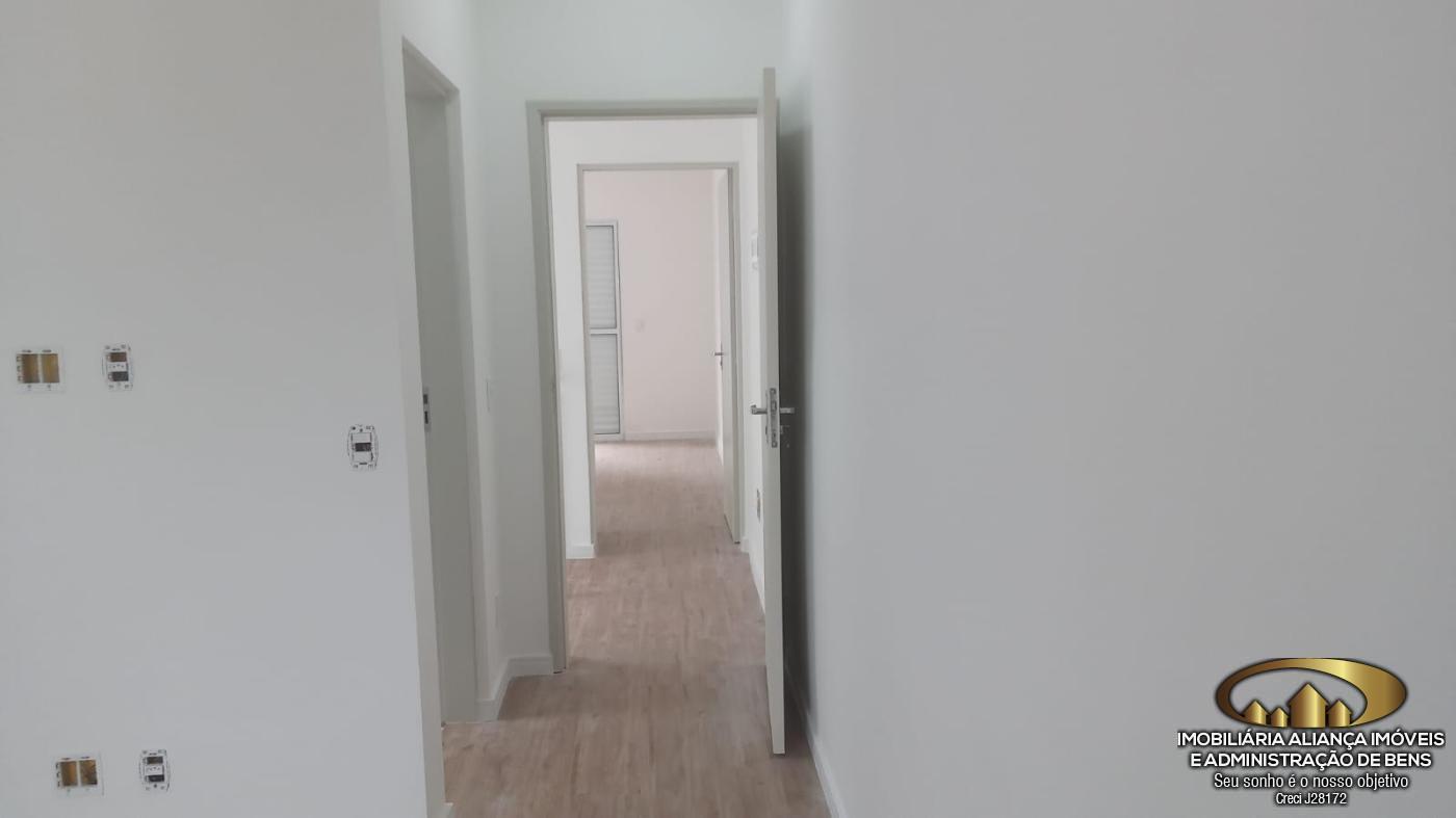 Casa à venda com 2 quartos, 100m² - Foto 29