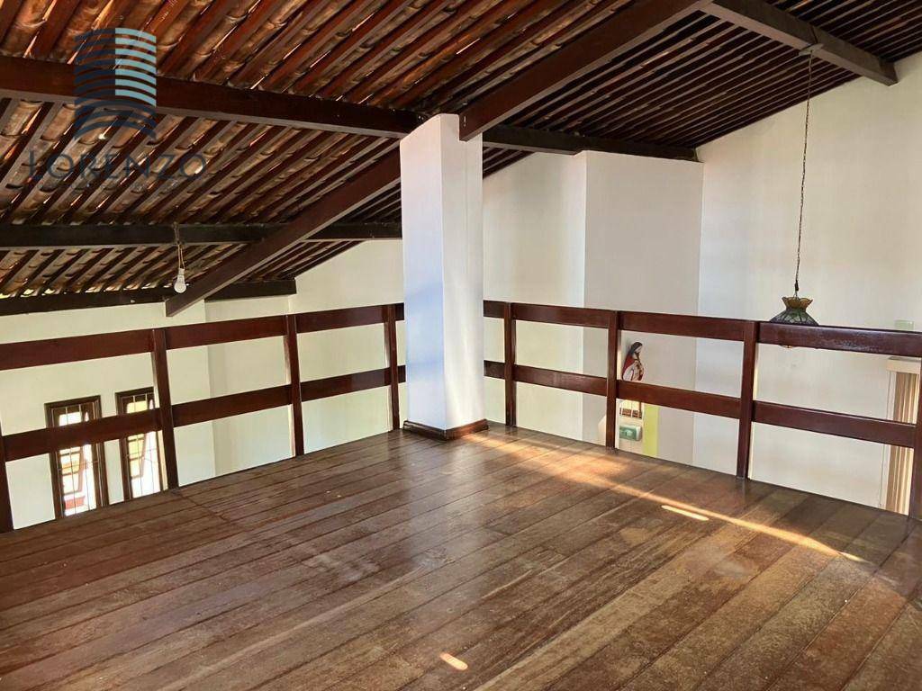 Casa de Condomínio à venda e aluguel com 5 quartos, 250m² - Foto 12