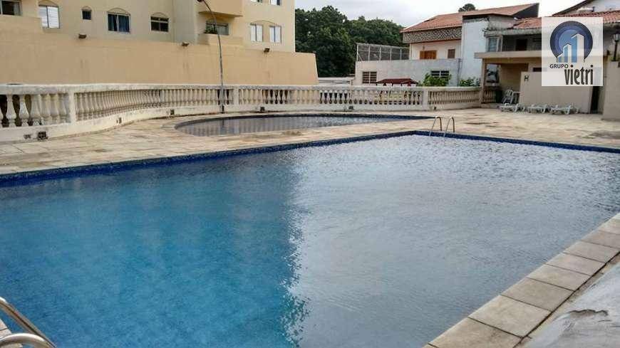 Apartamento à venda com 3 quartos, 85m² - Foto 2