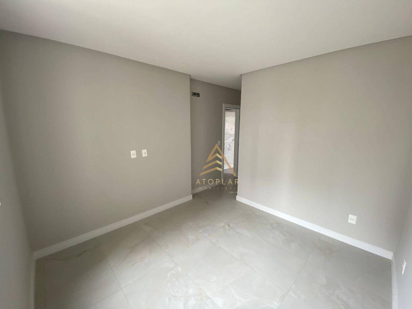 Apartamento à venda com 3 quartos, 130m² - Foto 22