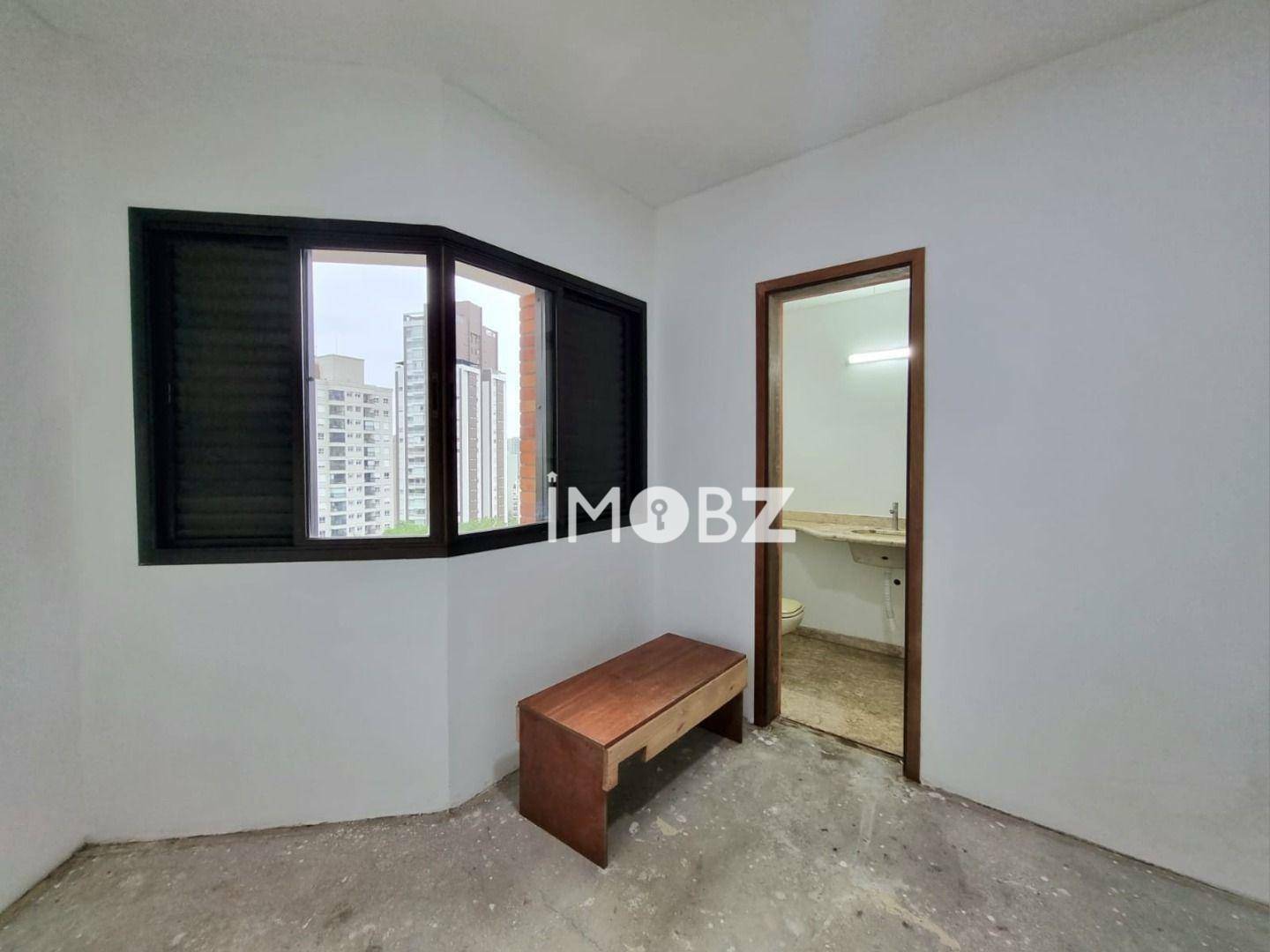 Apartamento à venda com 4 quartos, 236m² - Foto 34