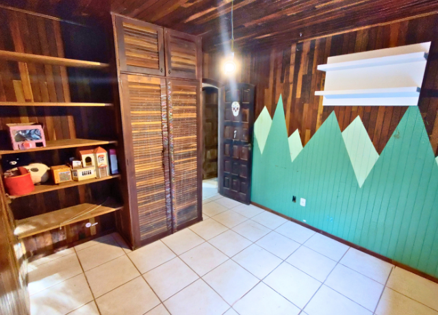Casa à venda com 3 quartos, 1000m² - Foto 26
