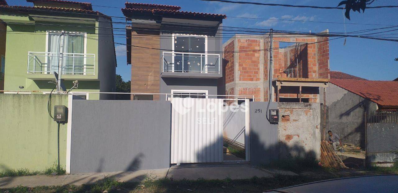 Casa à venda com 3 quartos, 129m² - Foto 2