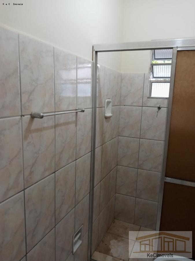 Terreno à venda com 1 quarto, 250m² - Foto 16