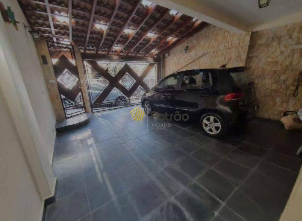 Sobrado à venda com 3 quartos, 230m² - Foto 12