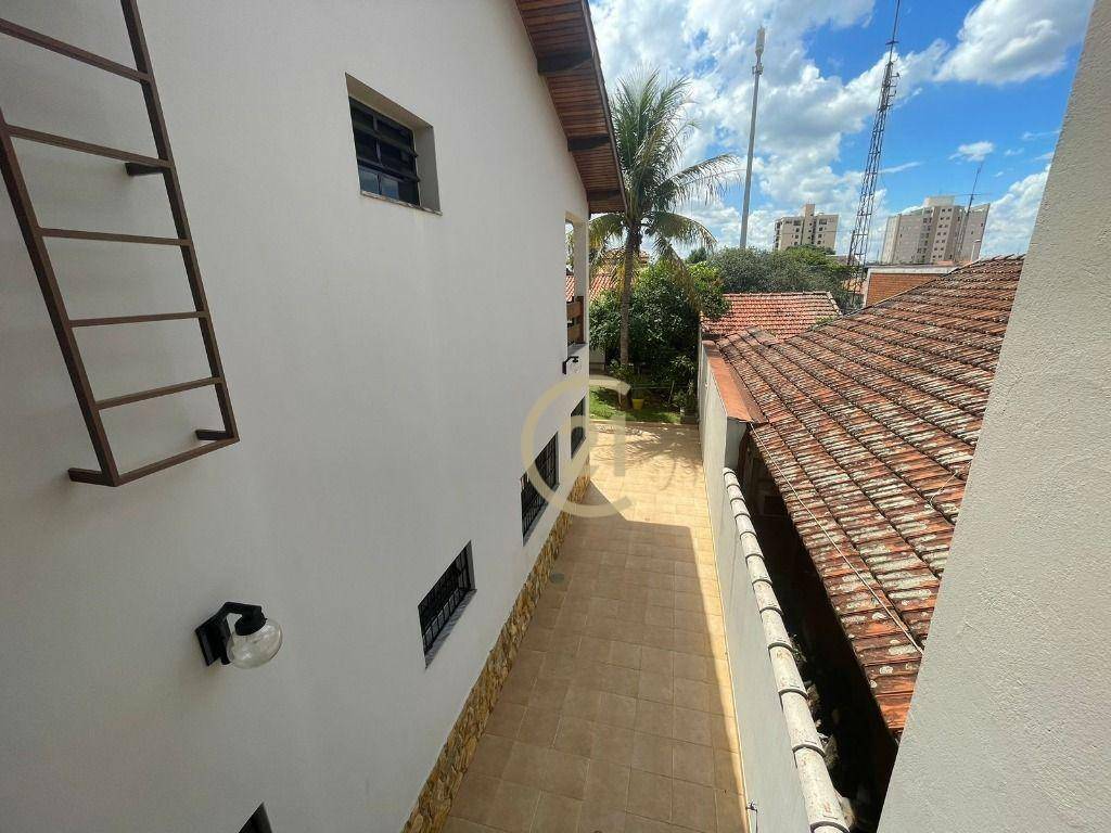 Casa à venda e aluguel com 4 quartos, 315m² - Foto 15