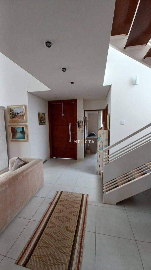 Casa à venda com 3 quartos, 228m² - Foto 16