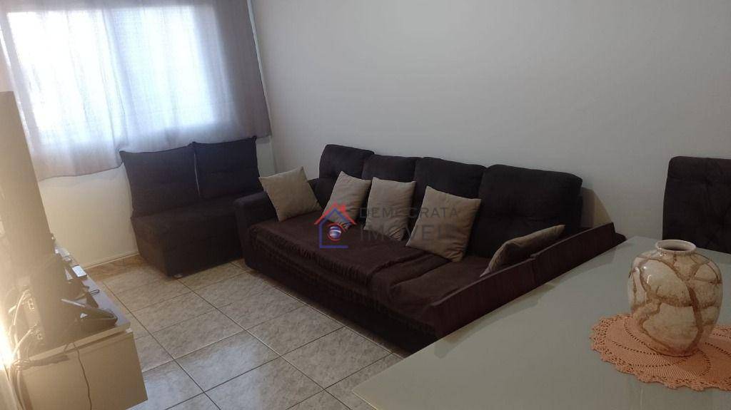 Apartamento à venda com 2 quartos, 80m² - Foto 1