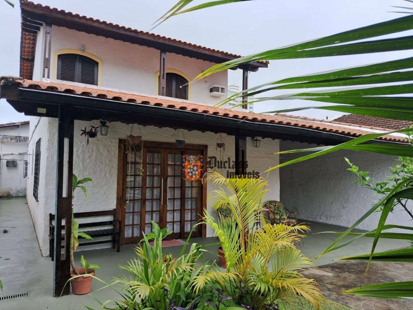 Sobrado à venda com 4 quartos, 200m² - Foto 1