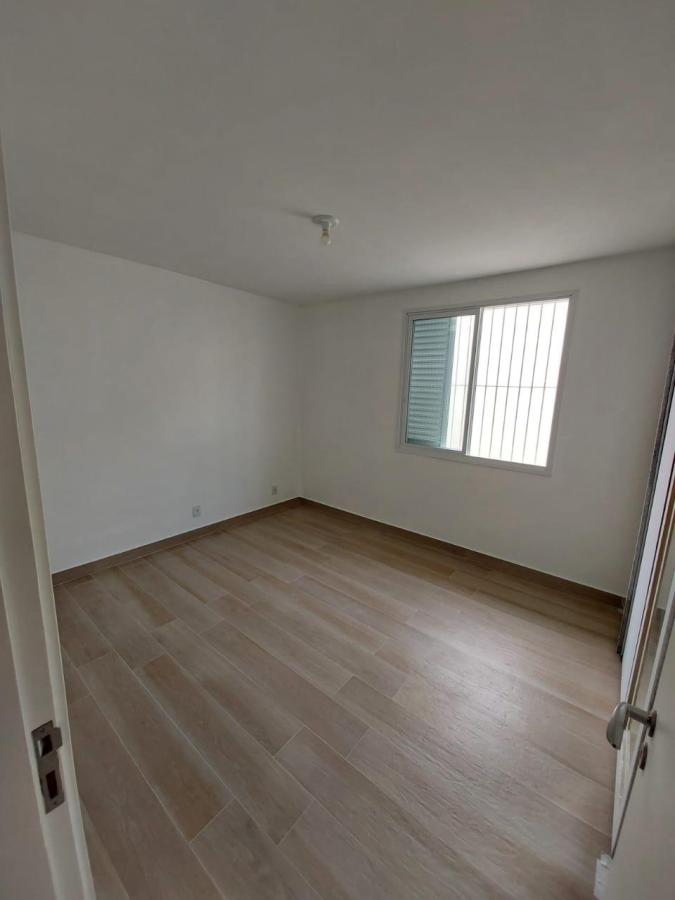 Casa para alugar com 3 quartos, 300m² - Foto 5