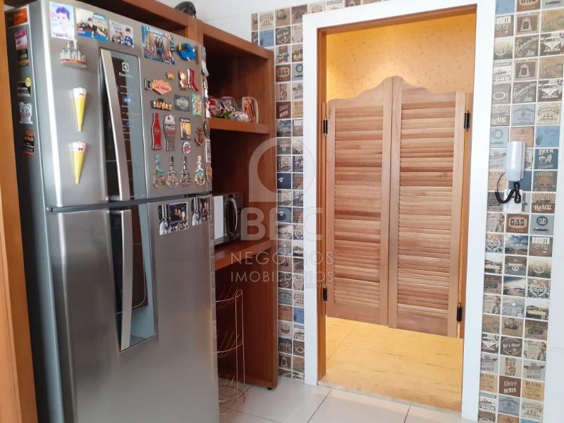 Apartamento à venda com 2 quartos, 105m² - Foto 18