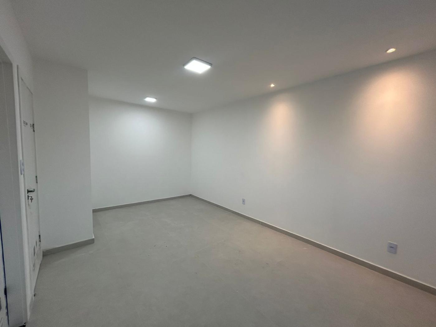 Casa à venda com 3 quartos, 300m² - Foto 12