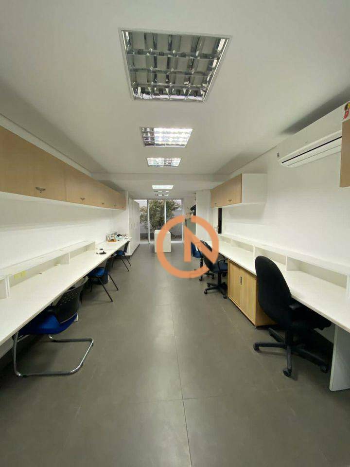 Sobrado à venda e aluguel com 3 quartos, 240m² - Foto 14