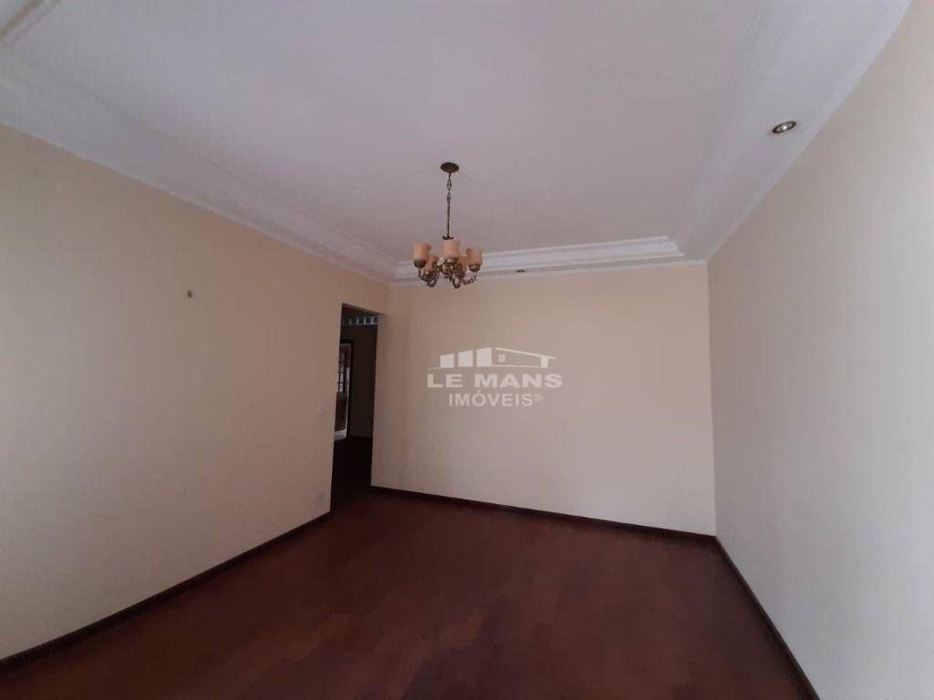 Casa à venda com 2 quartos, 140m² - Foto 13