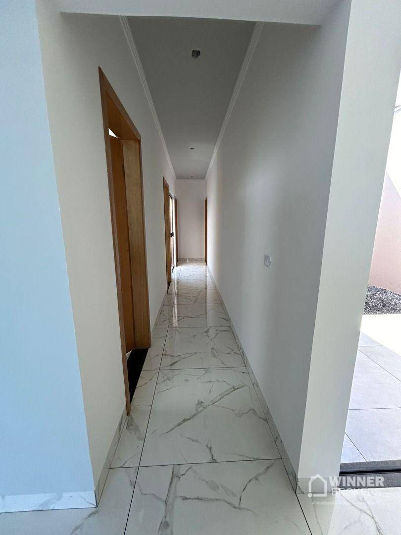 Casa à venda com 3 quartos, 93m² - Foto 4