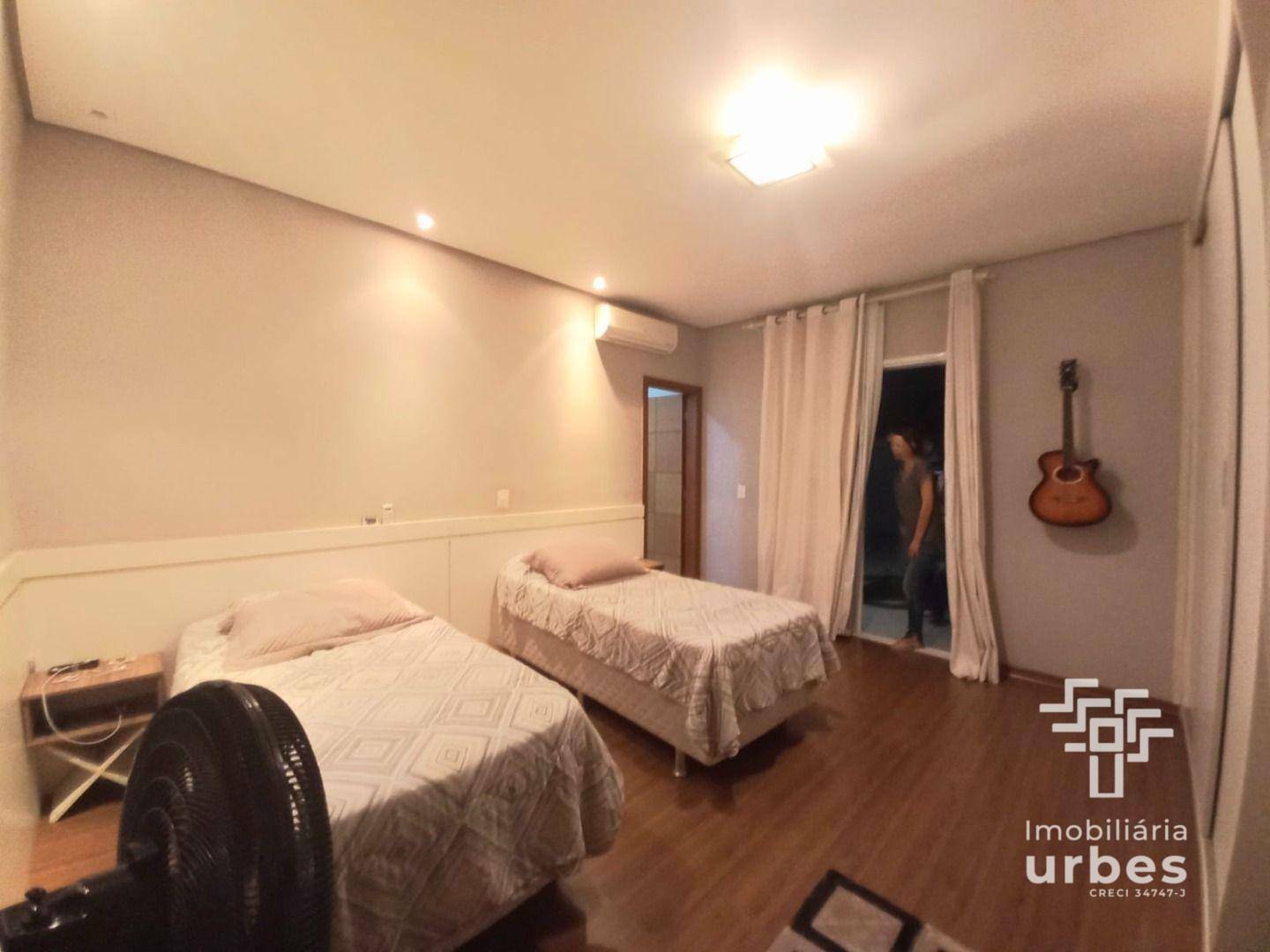 Casa de Condomínio à venda com 3 quartos, 301m² - Foto 18