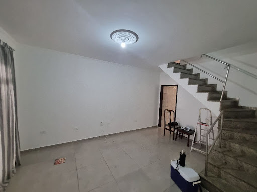 Sobrado à venda com 5 quartos, 180m² - Foto 1