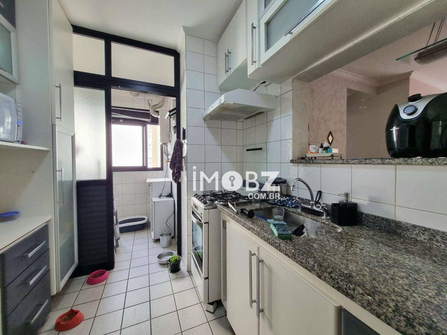 Apartamento à venda com 3 quartos, 70m² - Foto 3