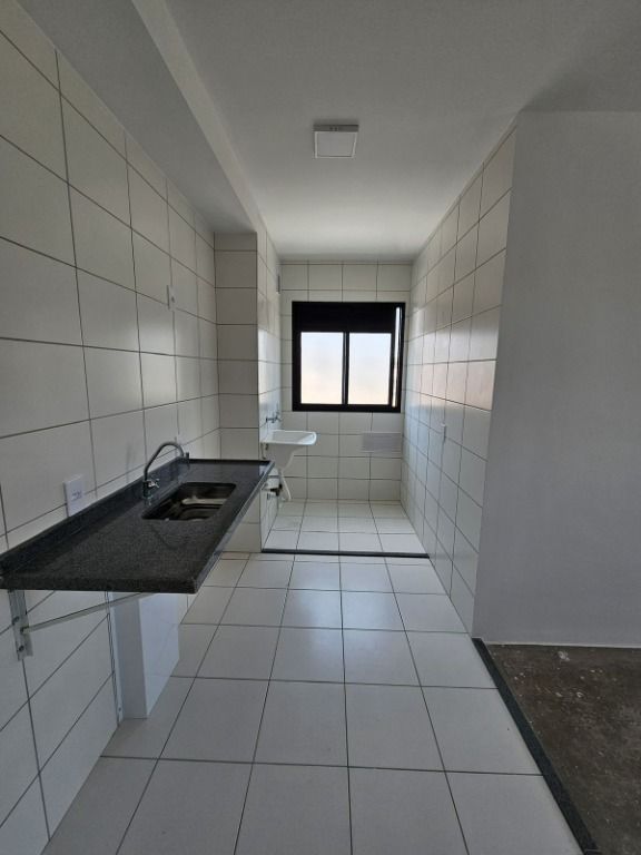 Apartamento à venda com 2 quartos, 37m² - Foto 4