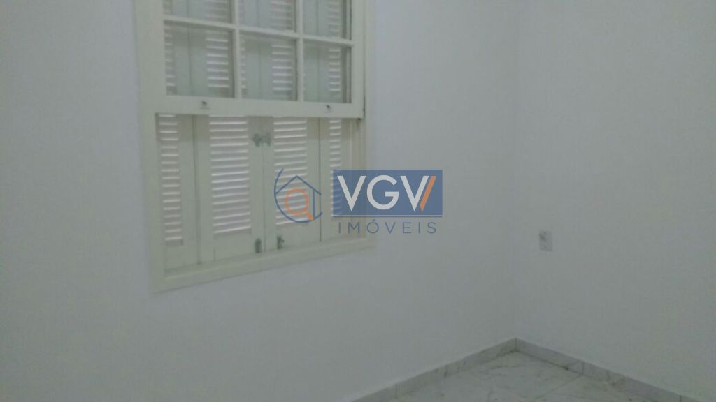 Casa à venda e aluguel com 2 quartos, 140m² - Foto 10