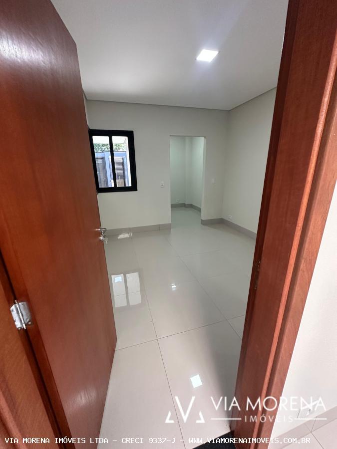 Casa à venda com 3 quartos, 225m² - Foto 10