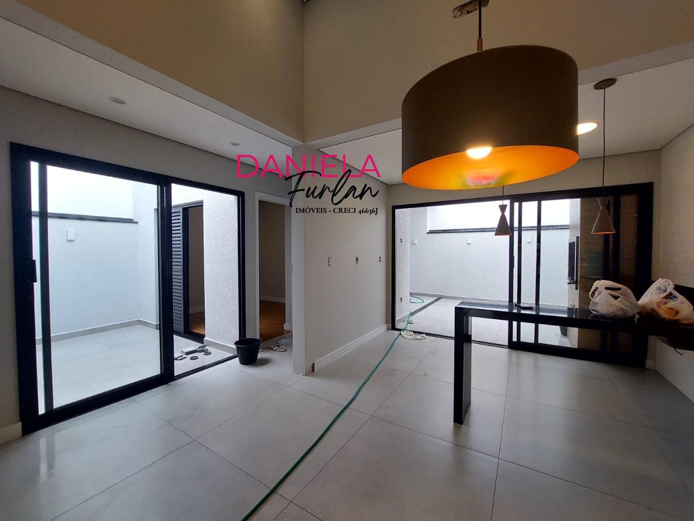 Casa de Condomínio à venda com 3 quartos, 110m² - Foto 1
