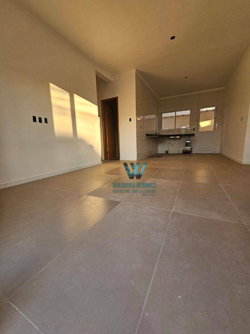 Casa à venda com 3 quartos, 130m² - Foto 12