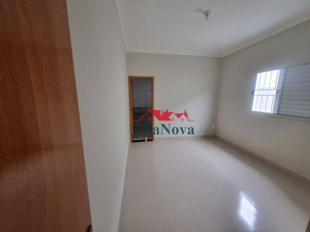 Casa à venda com 3 quartos, 90m² - Foto 12