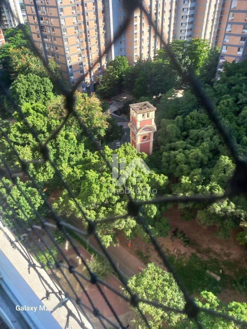 Apartamento à venda com 2 quartos, 70m² - Foto 5