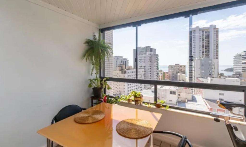 Apartamento à venda com 3 quartos, 110m² - Foto 1