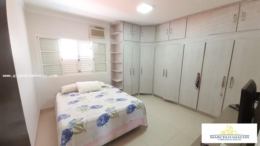 Sobrado à venda com 2 quartos, 193m² - Foto 15