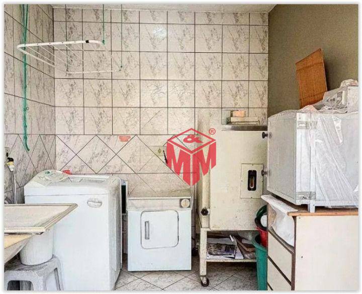 Sobrado à venda com 3 quartos, 240m² - Foto 15