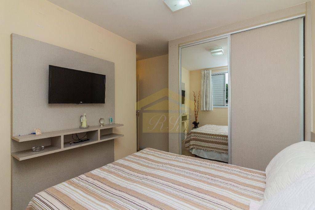 Apartamento à venda com 2 quartos, 64m² - Foto 9