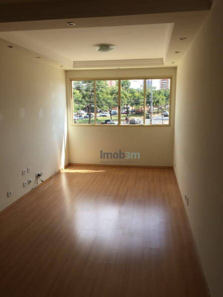 Apartamento à venda com 3 quartos, 73m² - Foto 2