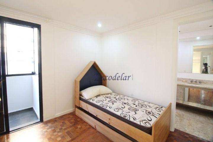 Apartamento à venda com 3 quartos, 256m² - Foto 10