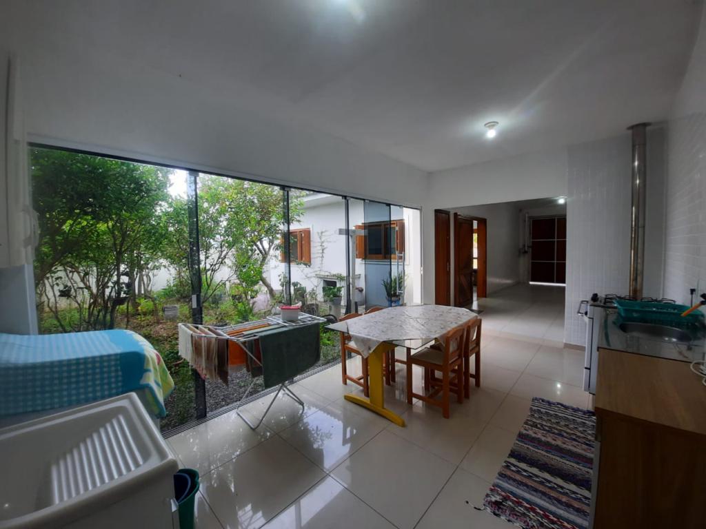 Casa à venda com 3 quartos, 120m² - Foto 13