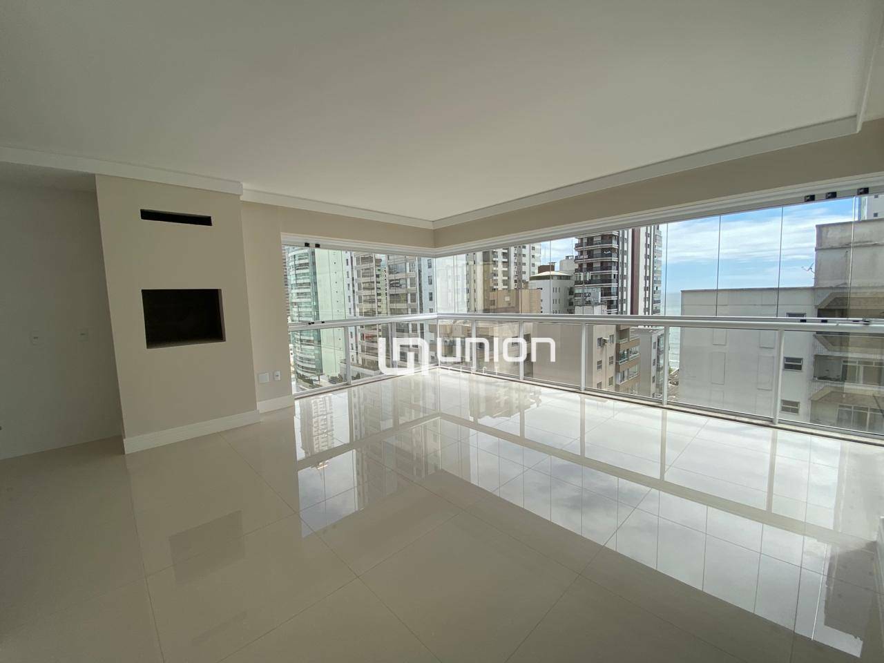 Apartamento à venda com 3 quartos, 141m² - Foto 6