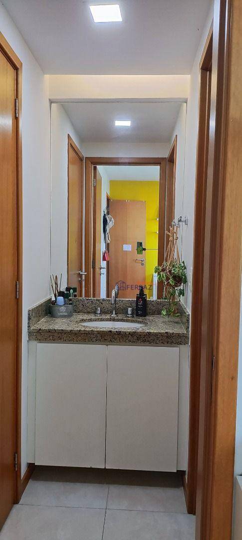 Apartamento à venda com 3 quartos, 95m² - Foto 17