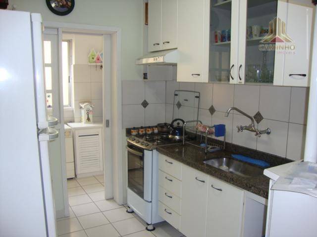 Apartamento à venda com 3 quartos, 145m² - Foto 3