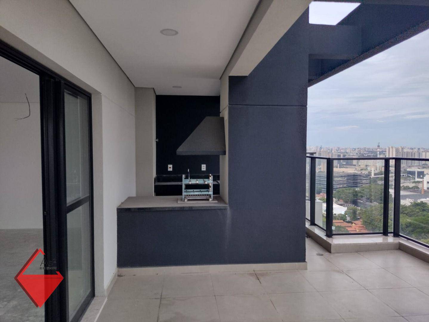 Apartamento à venda com 3 quartos, 219m² - Foto 1